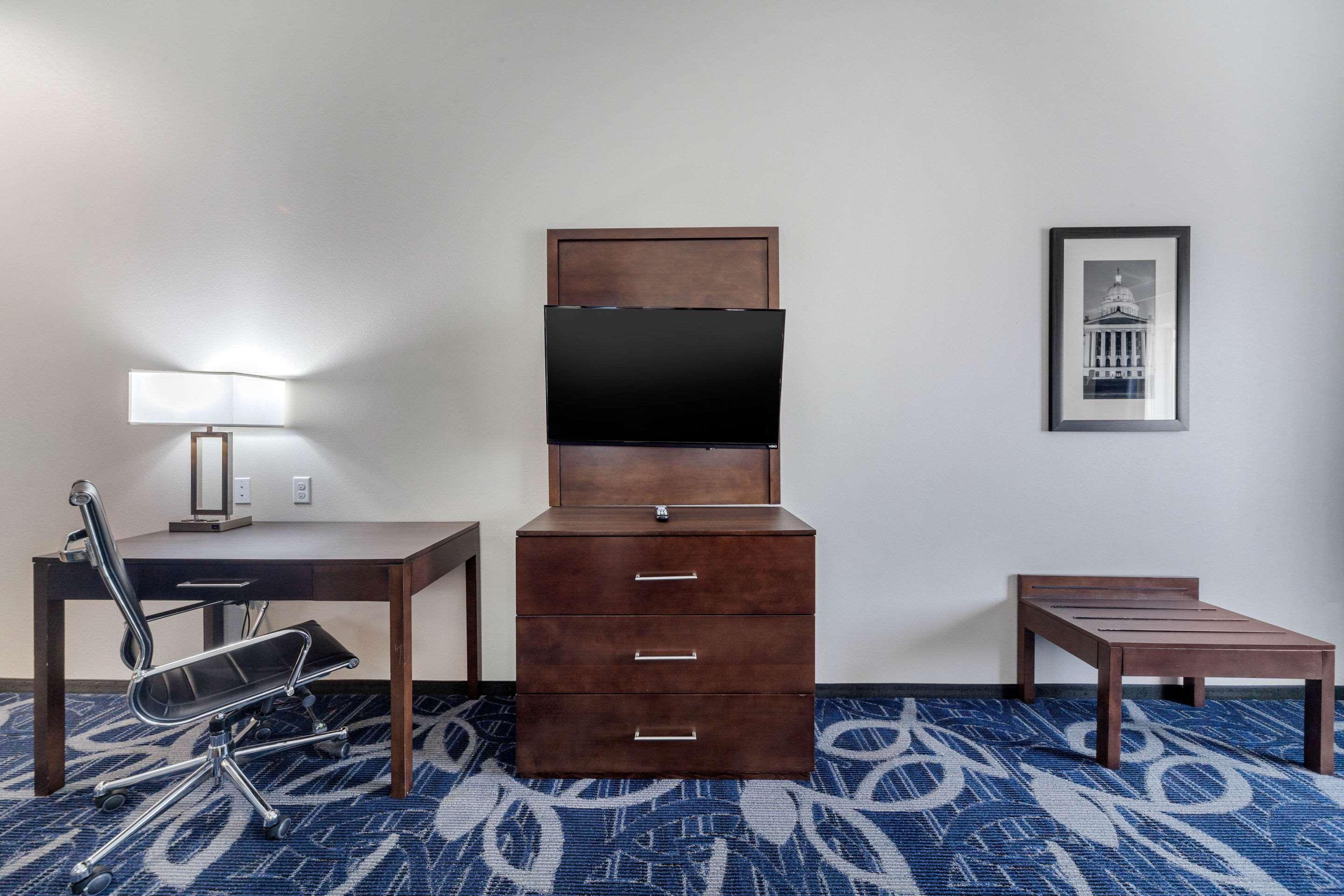Hotel Comfort & South I-35 2*